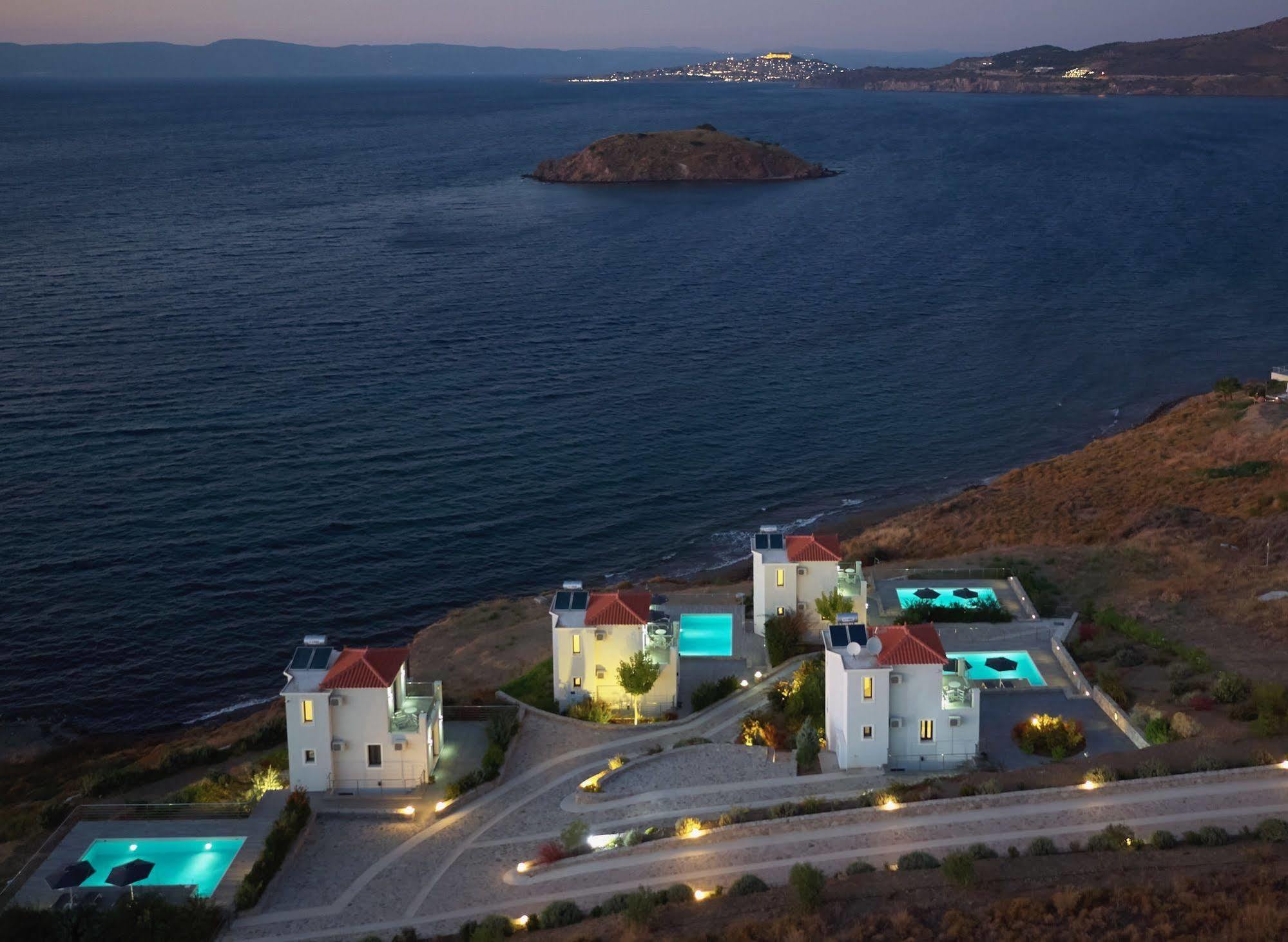 Eleia Seafront Rooms & Villas 페트라 외부 사진